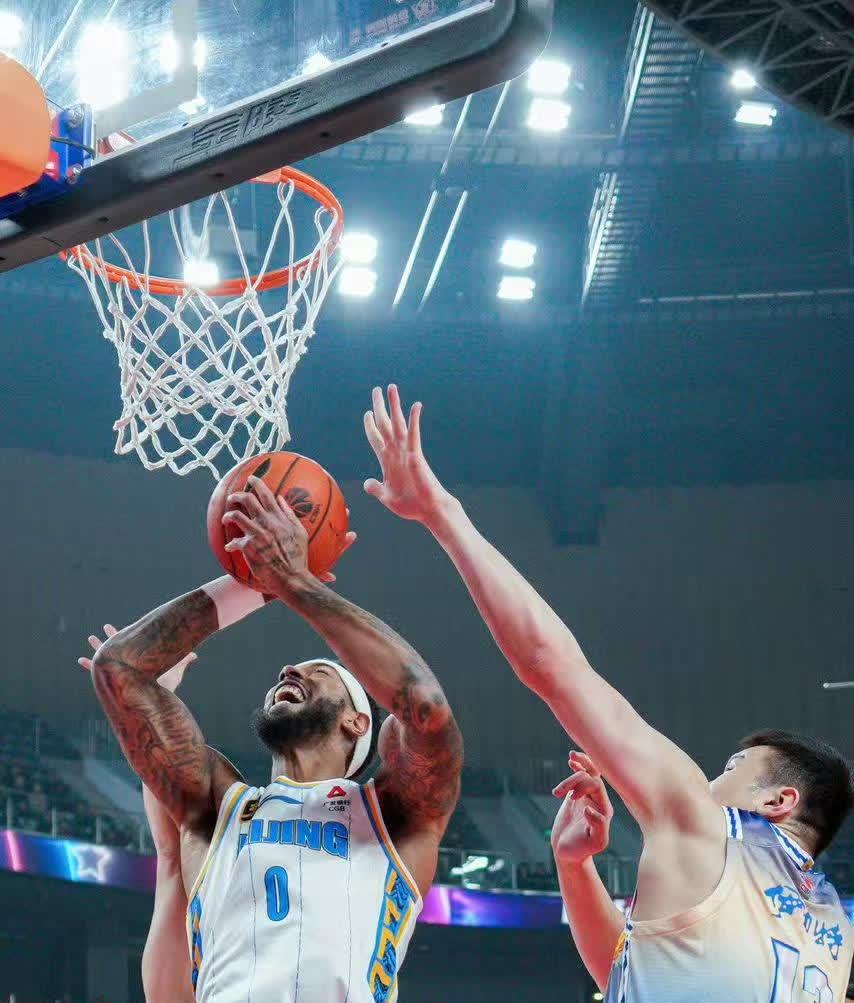 NBA球队在训练中精益求精，迎接比赛挑战的简单介绍