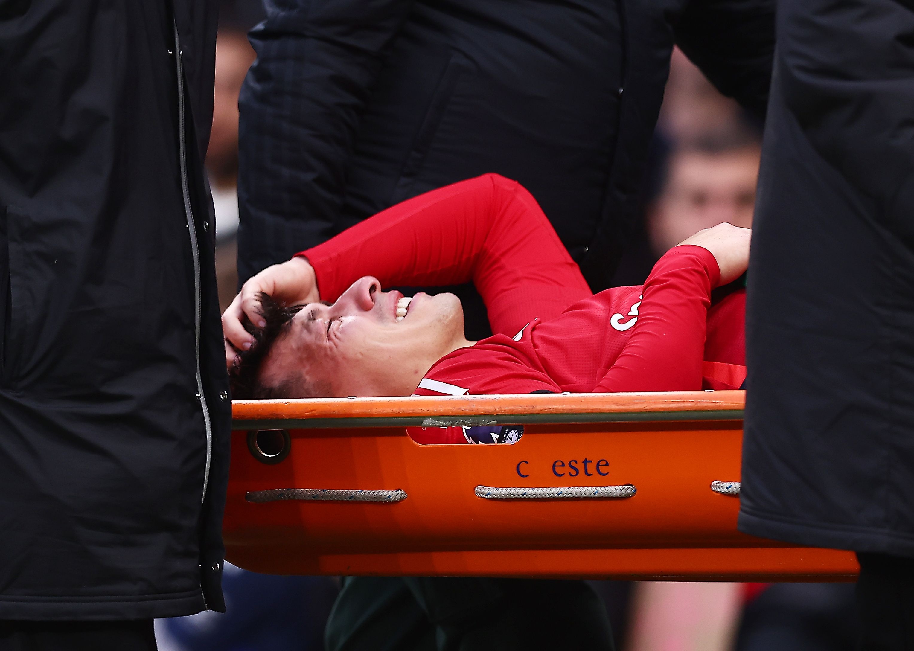 马竞球员接连受伤，主帅面临人员困扰