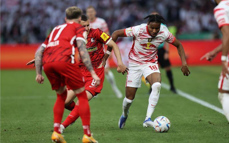 世俱杯直播-莱比锡红牛客场战平,稳定排名继续前进