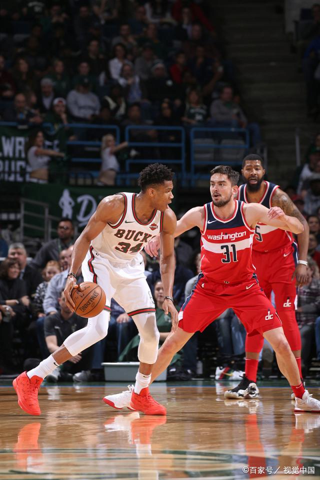 世俱杯奖金-猛龙队击败雄鹿队强势晋级