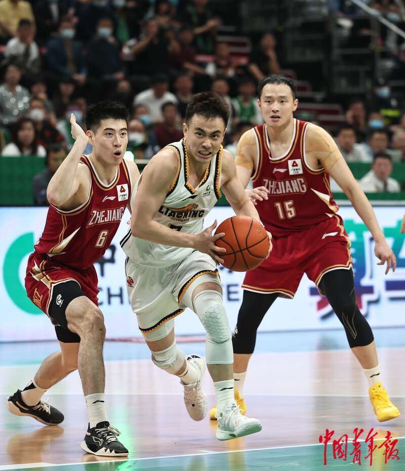 关于篮球联赛总决赛战罢,冠军问鼎庆功揽胜的信息 关于篮球联赛总决赛战罢,冠军问鼎庆功揽胜的信息