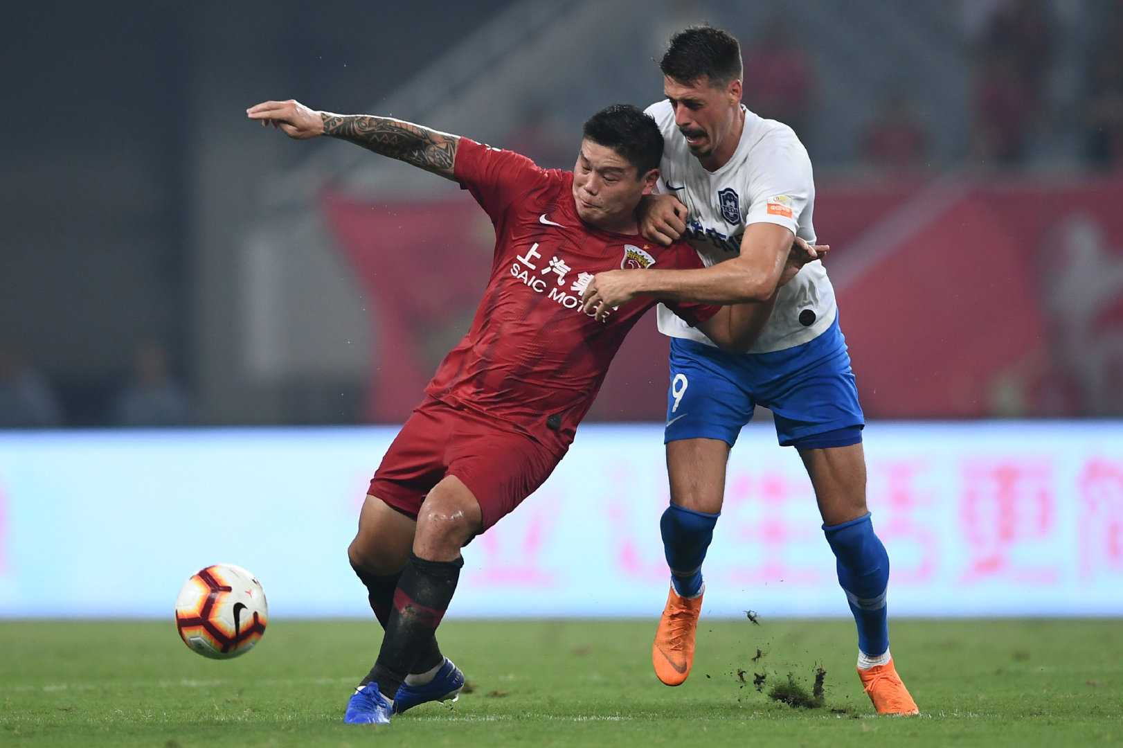 世俱杯官网-奥地利横扫塞内加尔，伊布统治全场