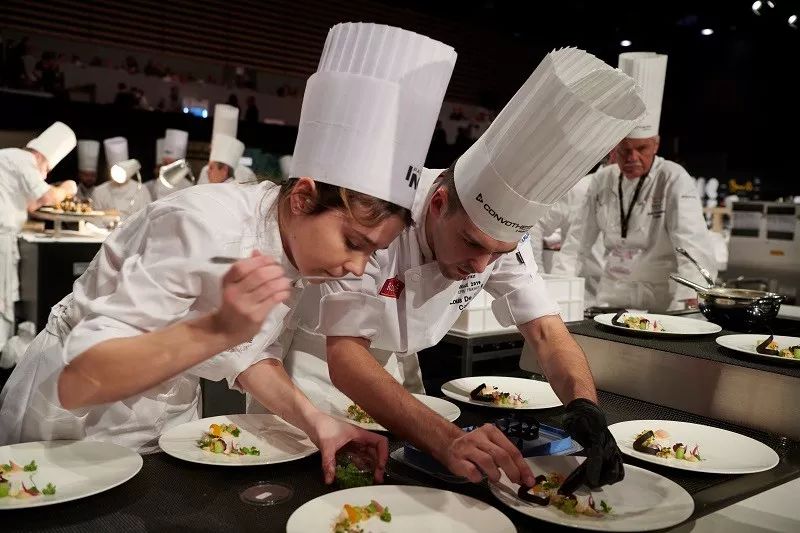 世俱杯奖金-包含丹麦完胜智利,法比尼奥高光表现的词条