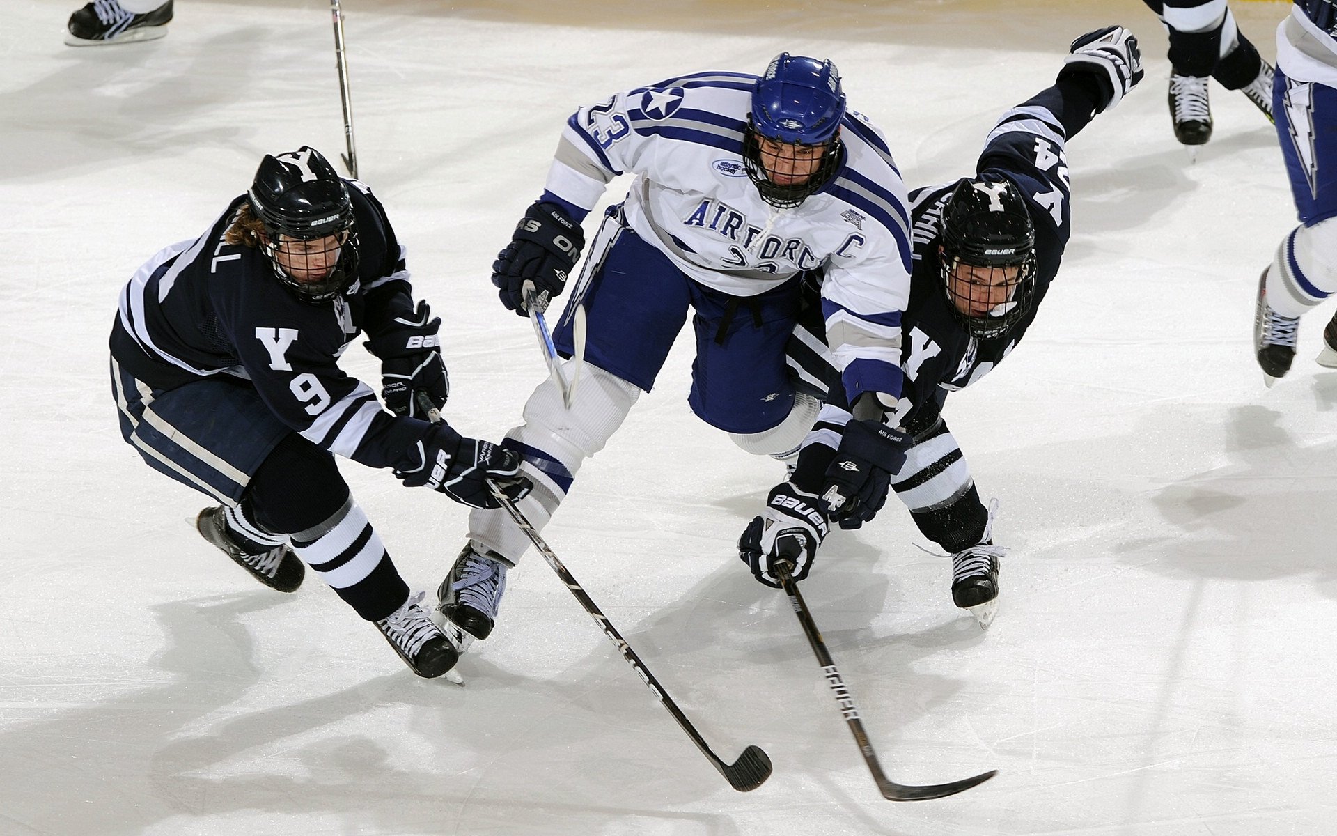 由极速到静止,卡马文加如何用防守的锁定义了现代胜利