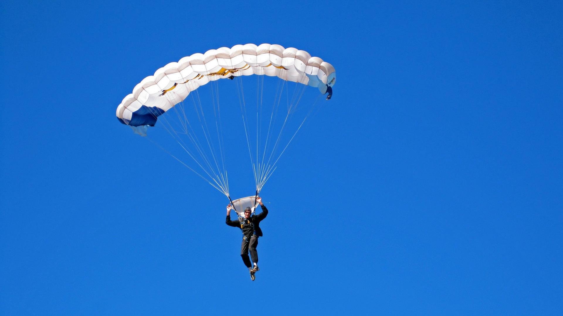 世俱杯决赛-新王当立！天空才是极限，一场王者棋局中爱德华兹的传奇之夜