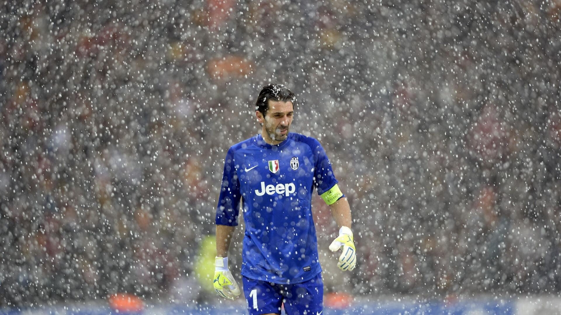 世俱杯-韩国险胜日本,石宇奇隔空施压,亚洲羽坛新三角暗战