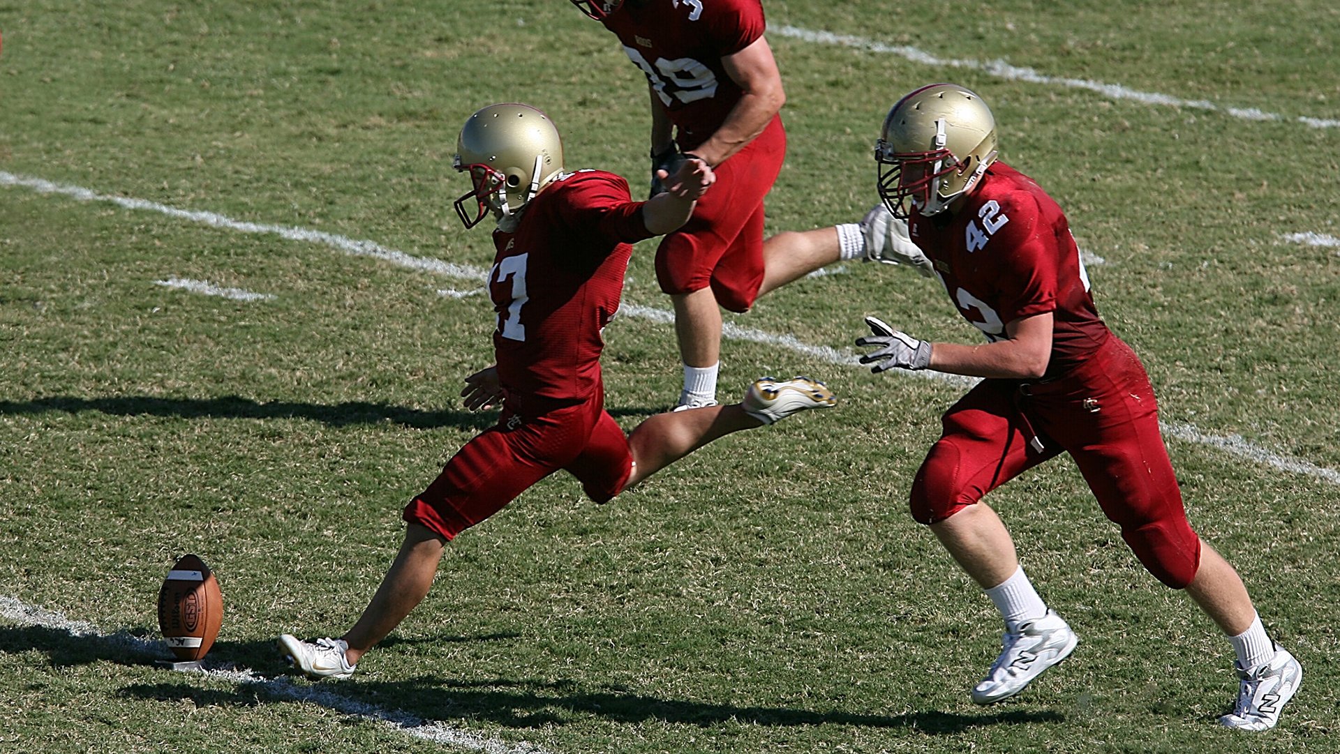 世俱杯冠军-荒诞梦魇,波兰队轻取中国队,看许昕挥拍力挽狂澜